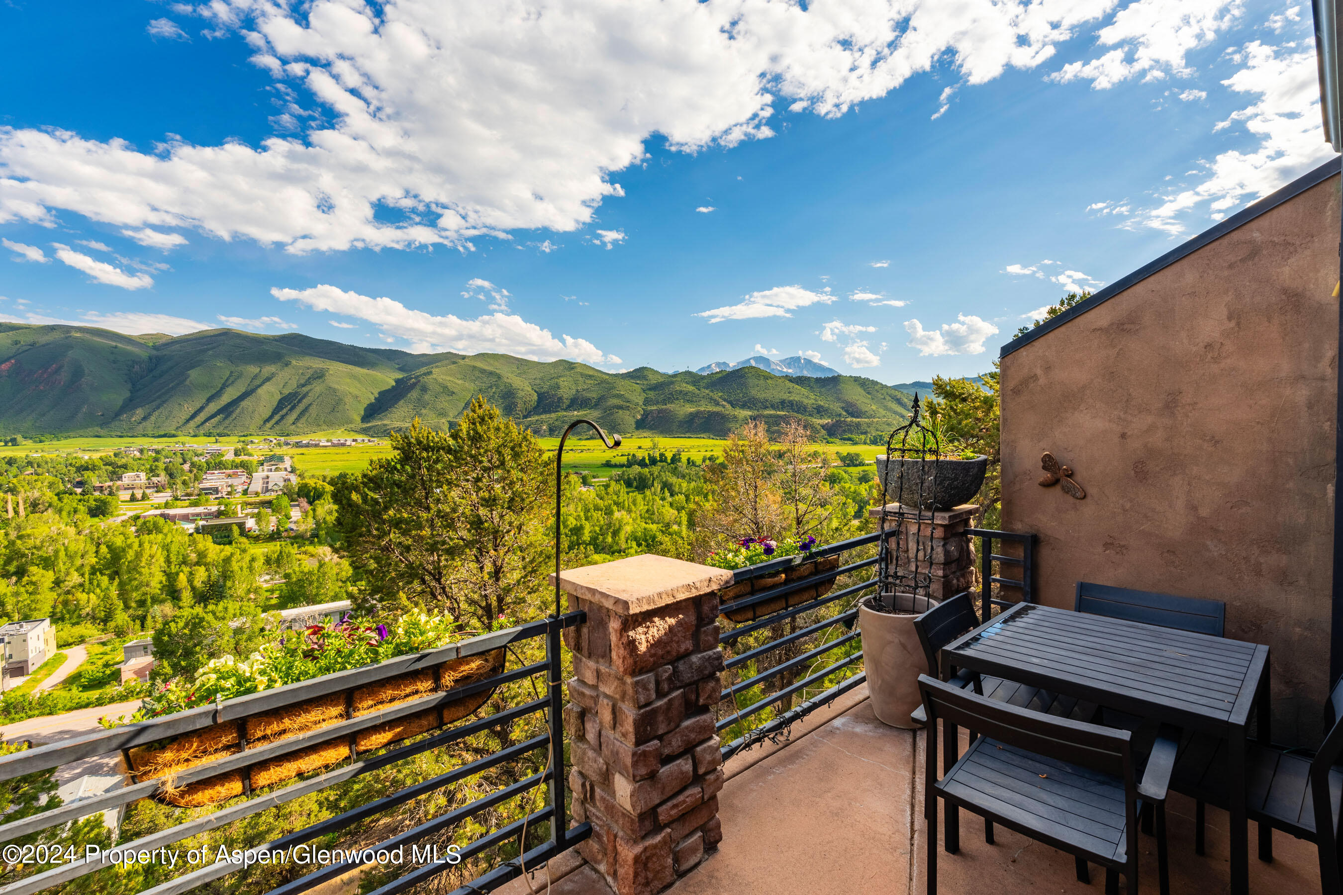 506 Wild Spring Lane Basalt, CO 81621 - Photo 16 of 52 506WildSpring_DASH11