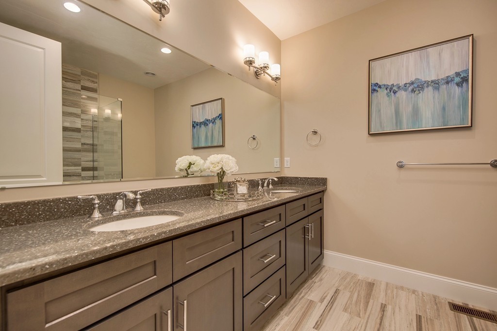 7 Garrison Way, Unit 7 Brookline, MA 02445 - Photo 14 of 27 Gallery Image 14