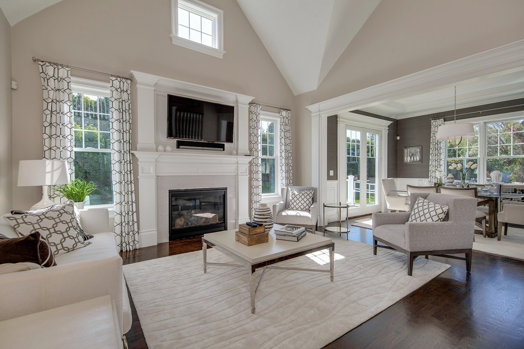 7 Garrison Way, Unit 7 Brookline, MA 02445 - Photo 2 of 27 Gallery Image 2