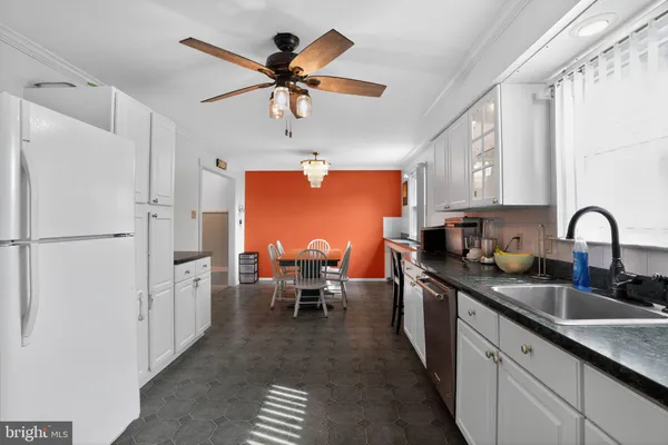 $450,000 | 372 Cutler Avenue, Maple Shade, NJ 08052