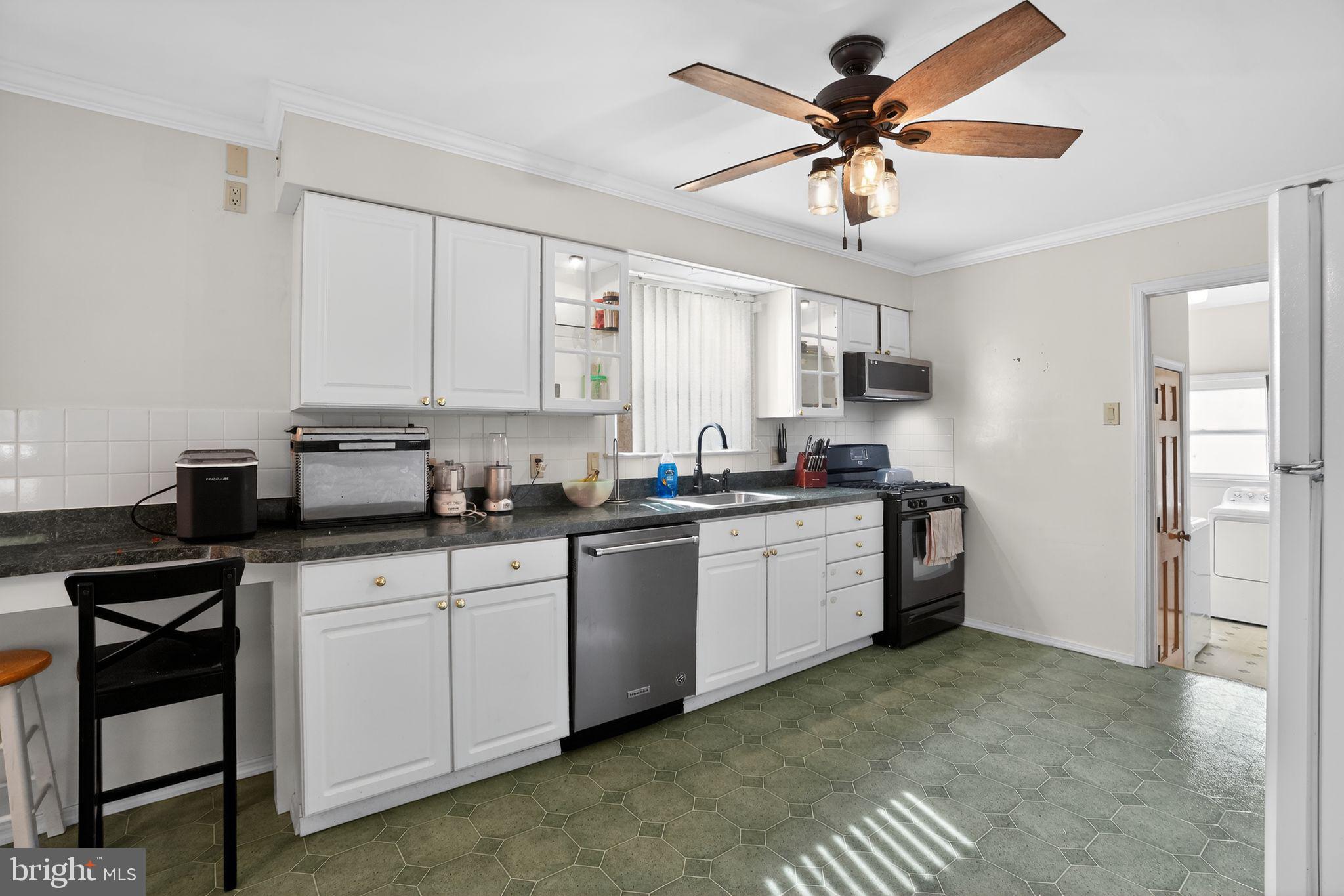 372 Cutler Avenue Maple Shade, NJ 08052 - Photo 14 of 39