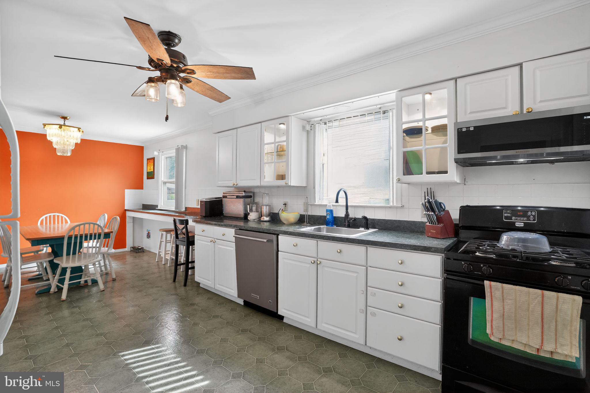 372 Cutler Avenue Maple Shade, NJ 08052 - Photo 15 of 39