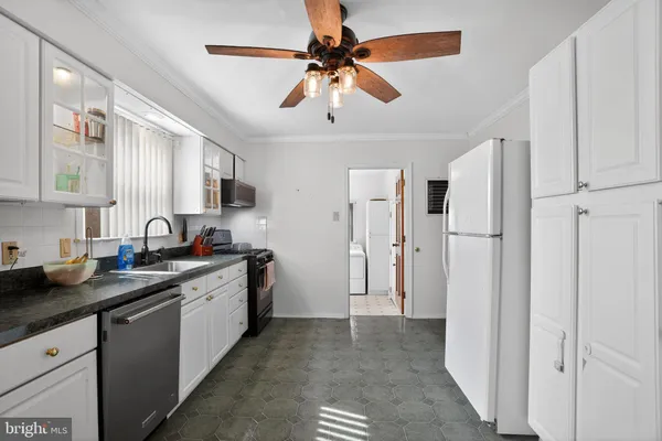 $450,000 | 372 Cutler Avenue, Maple Shade, NJ 08052