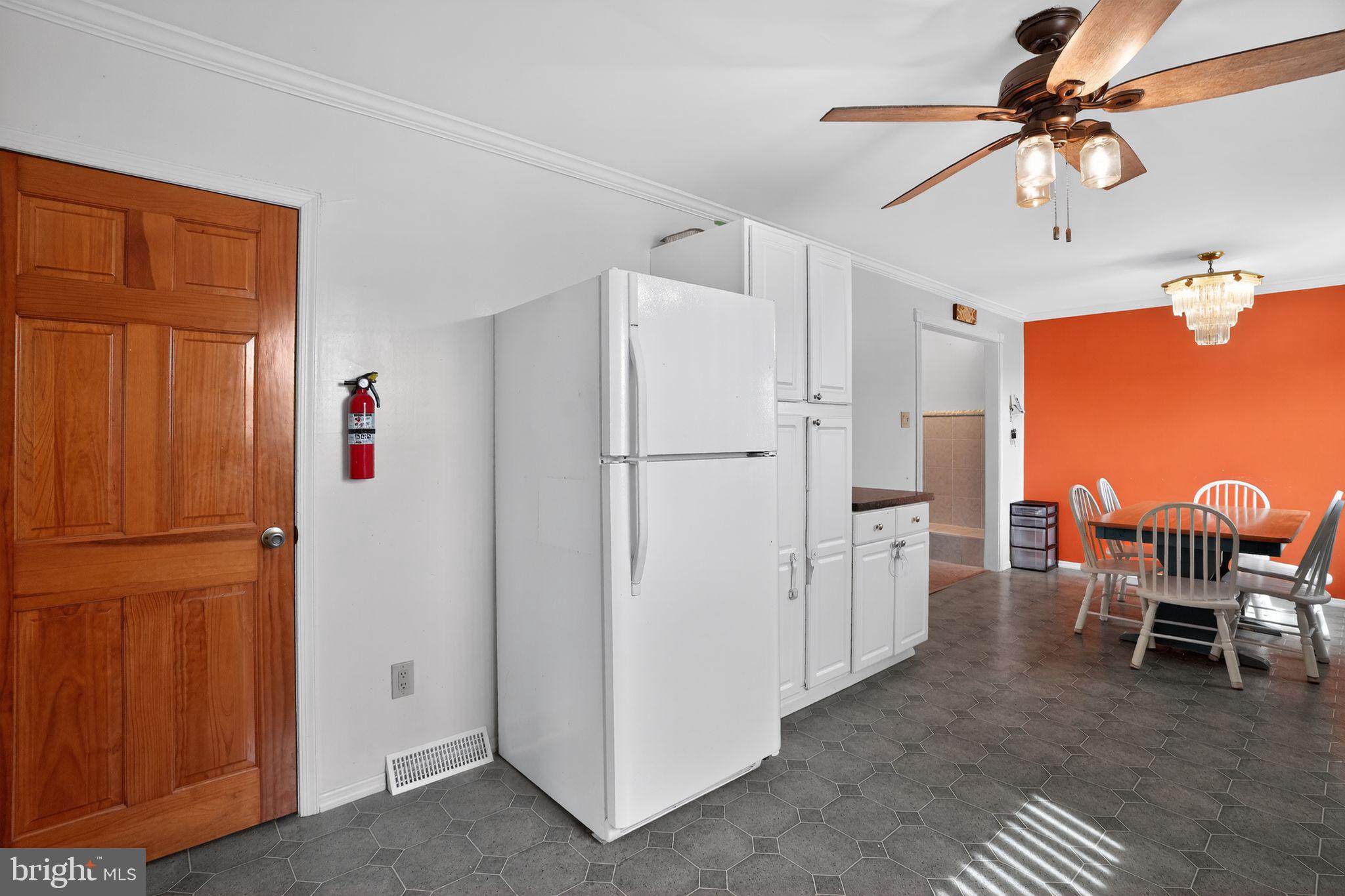 372 Cutler Avenue Maple Shade, NJ 08052 - Photo 17 of 39