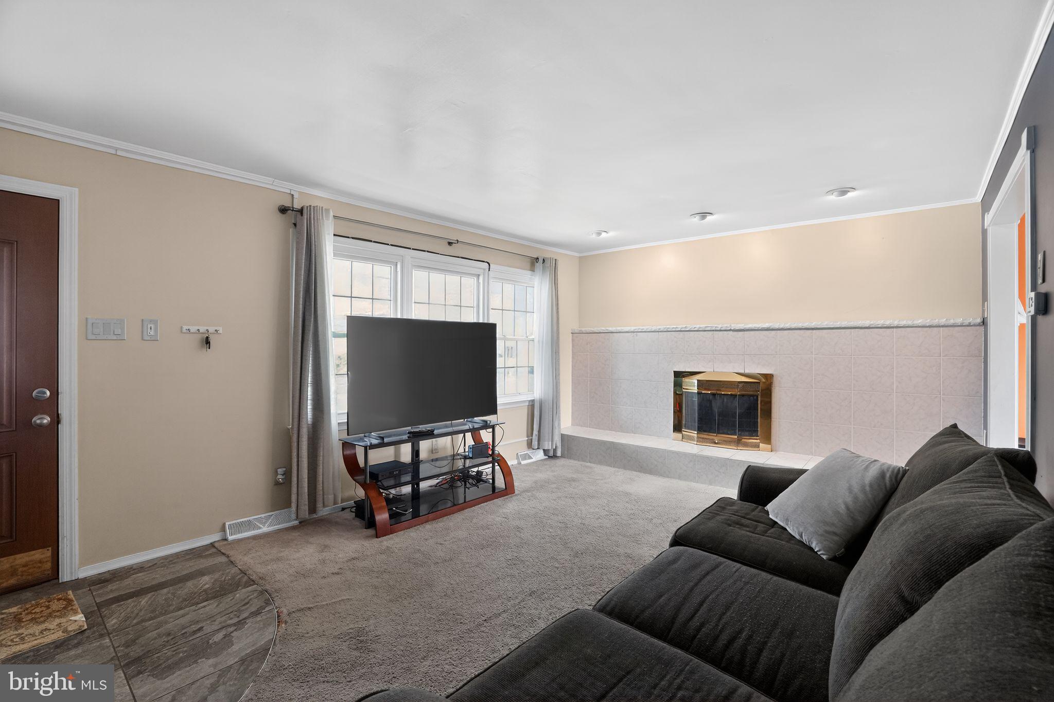 372 Cutler Avenue Maple Shade, NJ 08052 - Photo 5 of 39