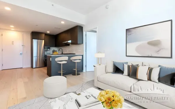 $3,925 | 144-74 Northern Boulevard, Unit 7T | Murray Hill - Flushing