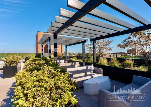 $3,925 | 144-74 Northern Boulevard, Unit 7T | Murray Hill - Flushing