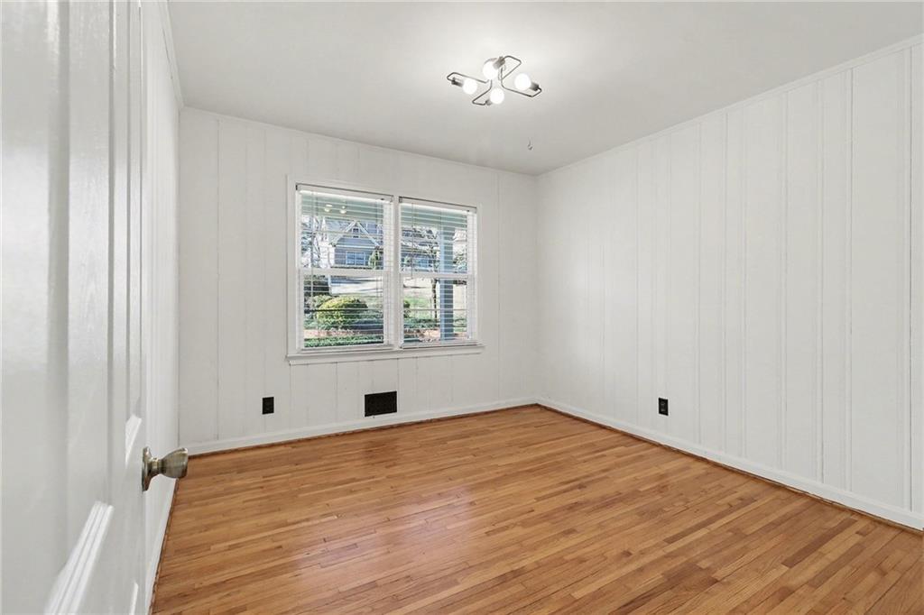 490 East Pharr Road Decatur, GA 30030 - Photo 18 of 33