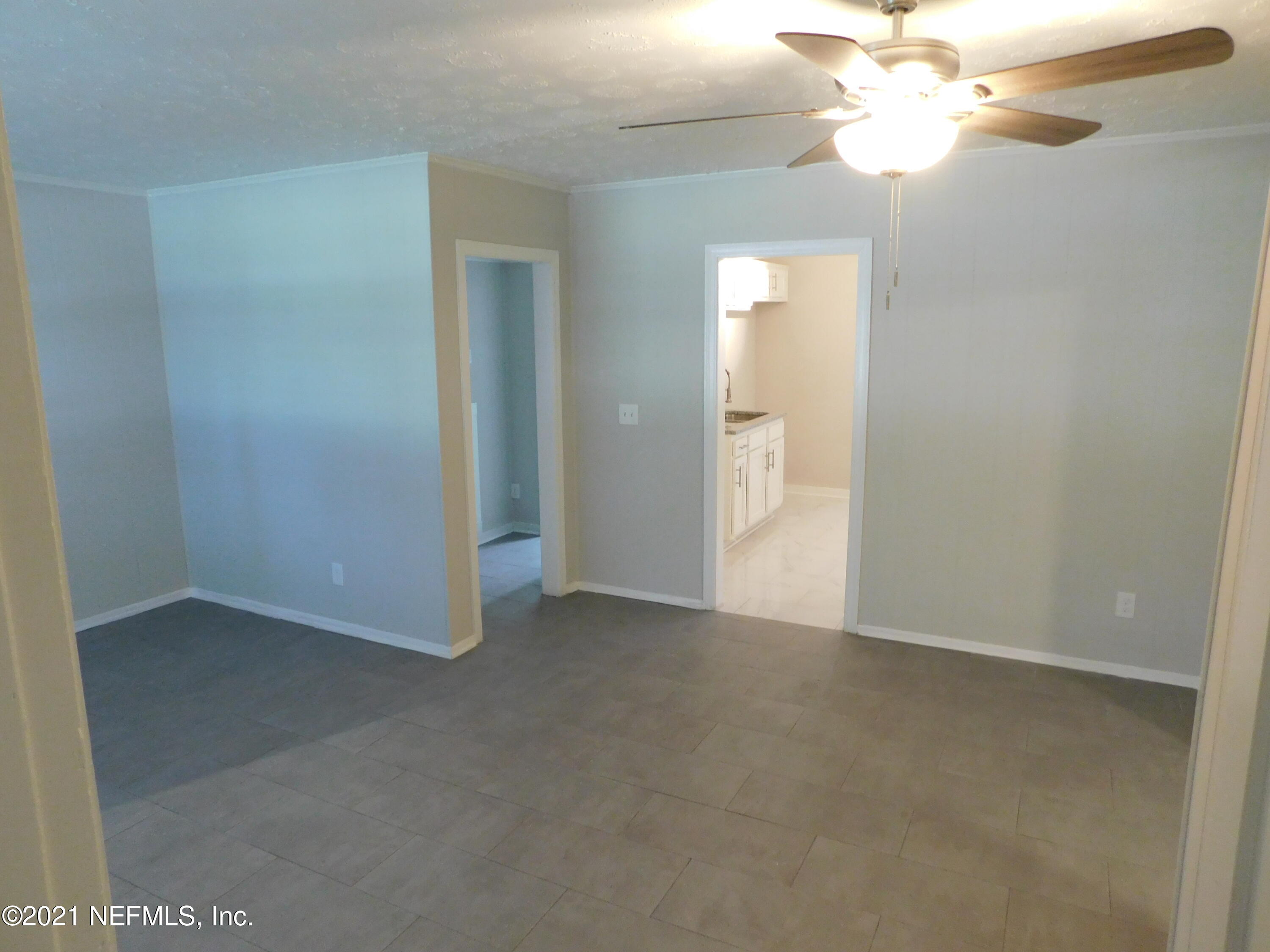 1582 Chatham Road Jacksonville, FL 32208 - Photo 5 of 16 DSCN0812