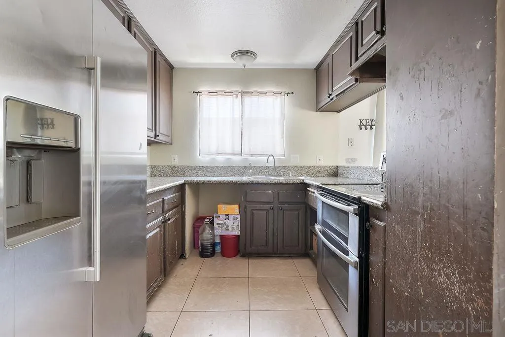8166 Paradise Valley Court Spring Valley, CA 91977 - Photo 33 of 64