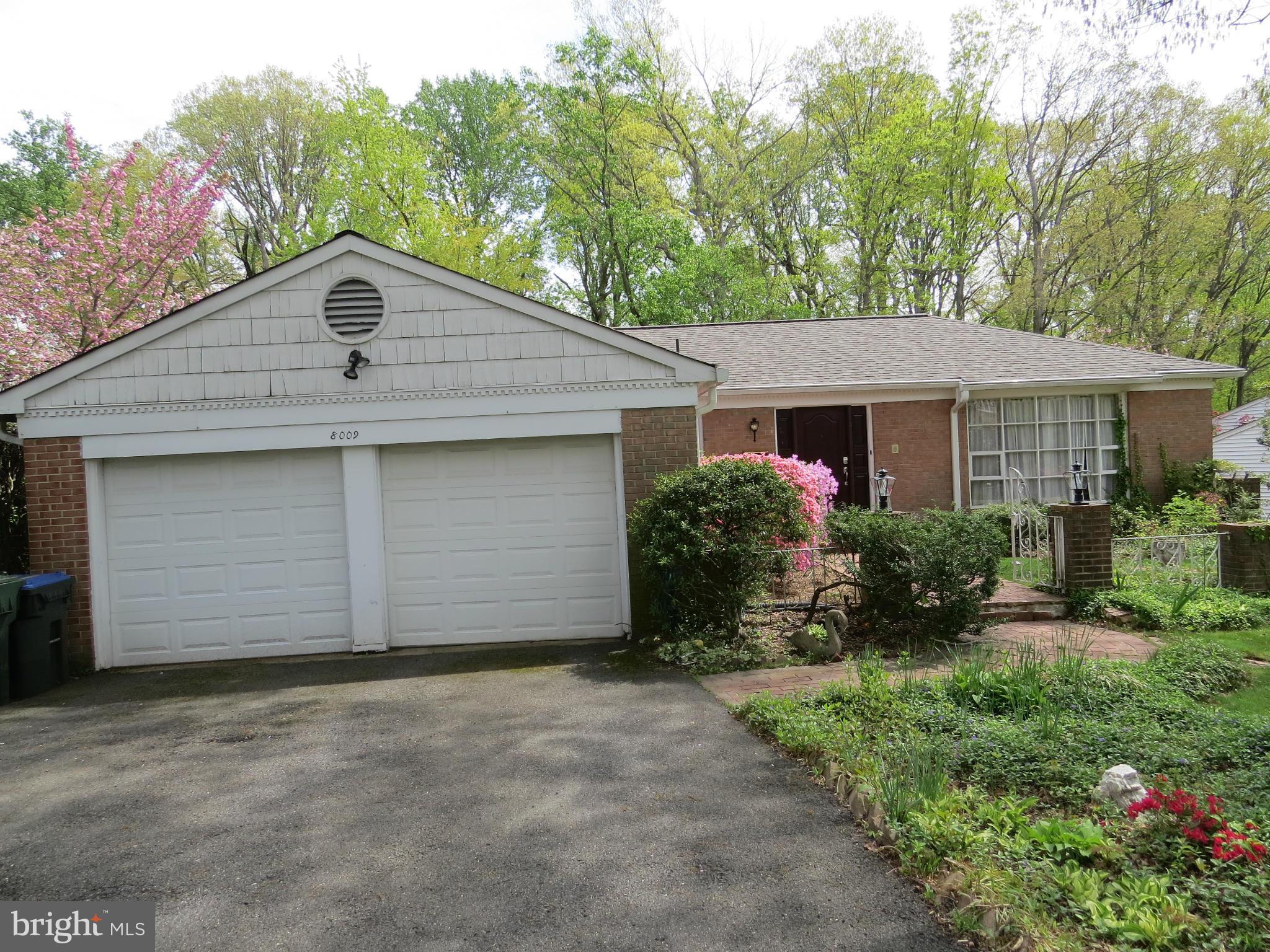 8009 Langbrook Road Springfield, VA 22152 - Photo 8 of 28 Exterior (Front)