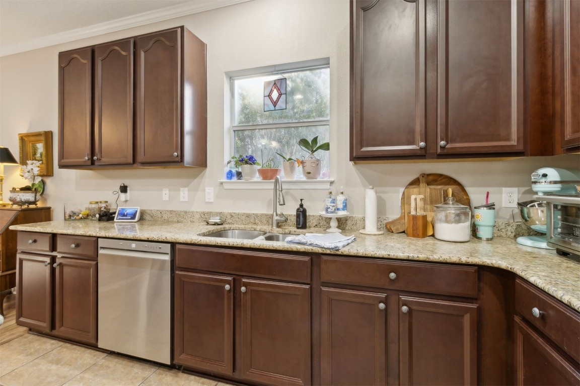 95275 Poplar Way Fernandina Beach, FL 32034 - Photo 10 of 38 a kitchen with sink and cabinets