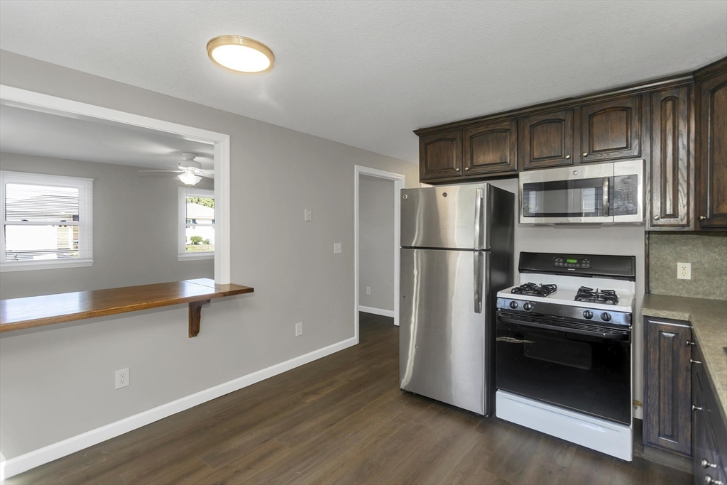 105 Mazarin Street Springfield, MA 01151 - Photo 7 of 25