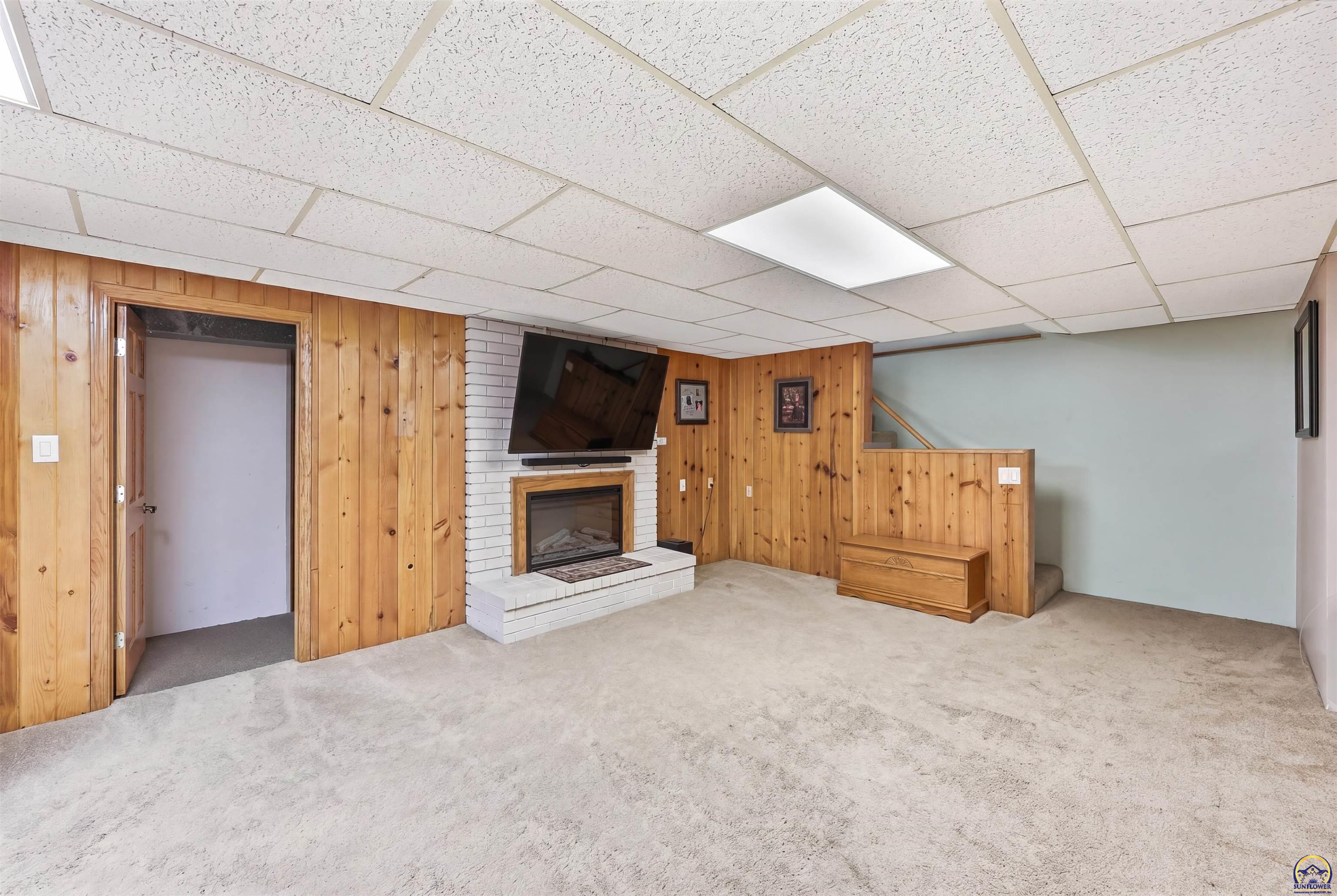 201 Sage Road Silver Lake, KS 66539 - Photo 20 of 29