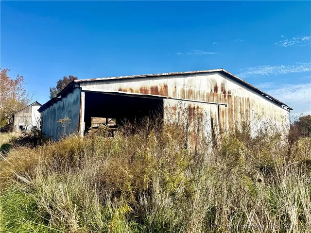 $2,580,000 | 909 Howser Road, Henryville, IN 47126