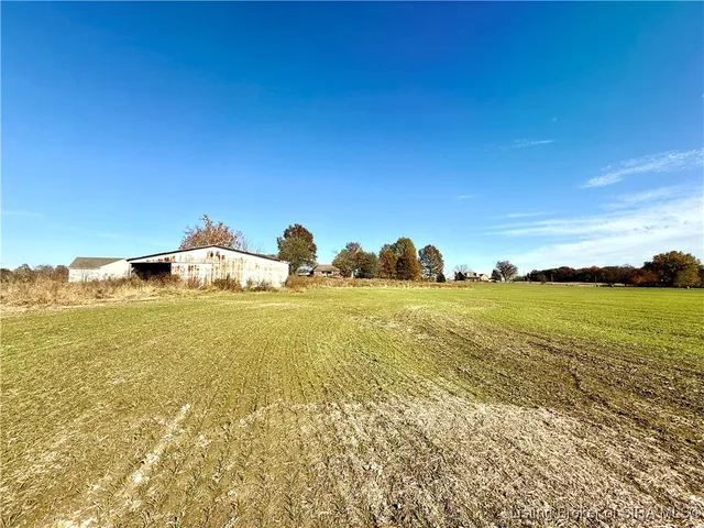 $2,580,000 | 909 Howser Road, Henryville, IN 47126