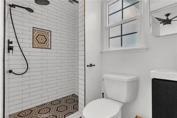 $5,500 | 6835 East Parapet Street, Long Beach, CA 90808