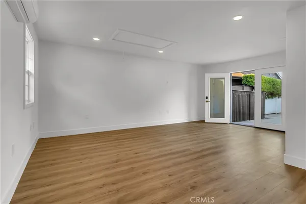 $5,500 | 6835 East Parapet Street, Long Beach, CA 90808