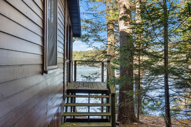 $395,000 | 19 Riverside Avenue, Edgecomb, ME 04556