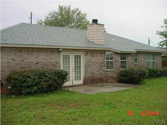 1204 Brook Bend Road Pensacola, FL 32506 - Photo 4 of 9