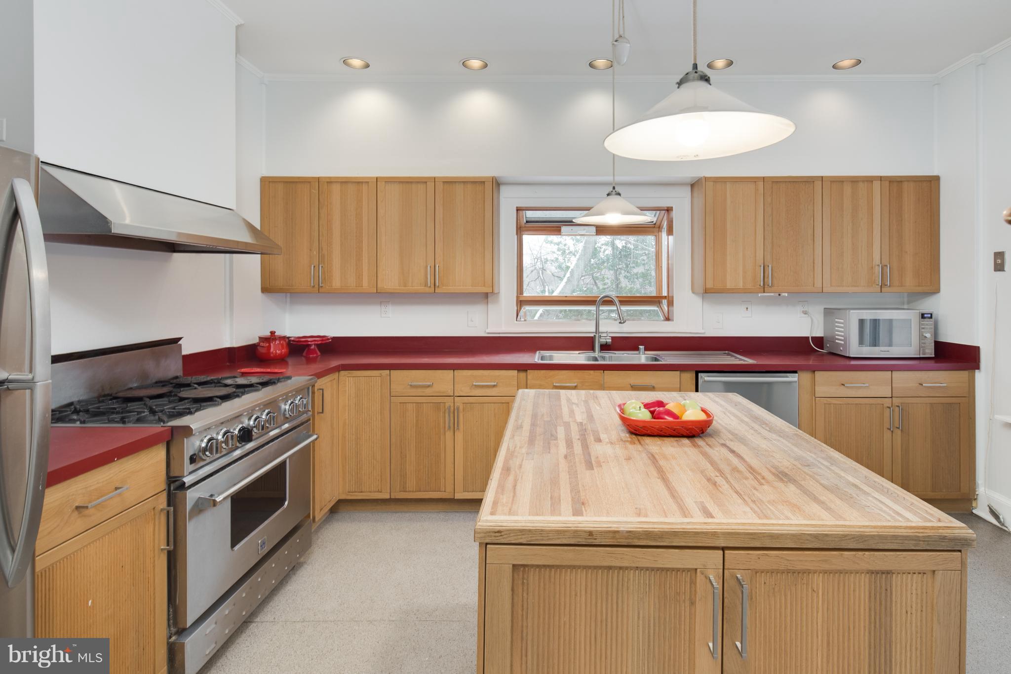 3609 Military Road Northwest Washington, DC 20015 - Photo 11 of 28 Kitchen