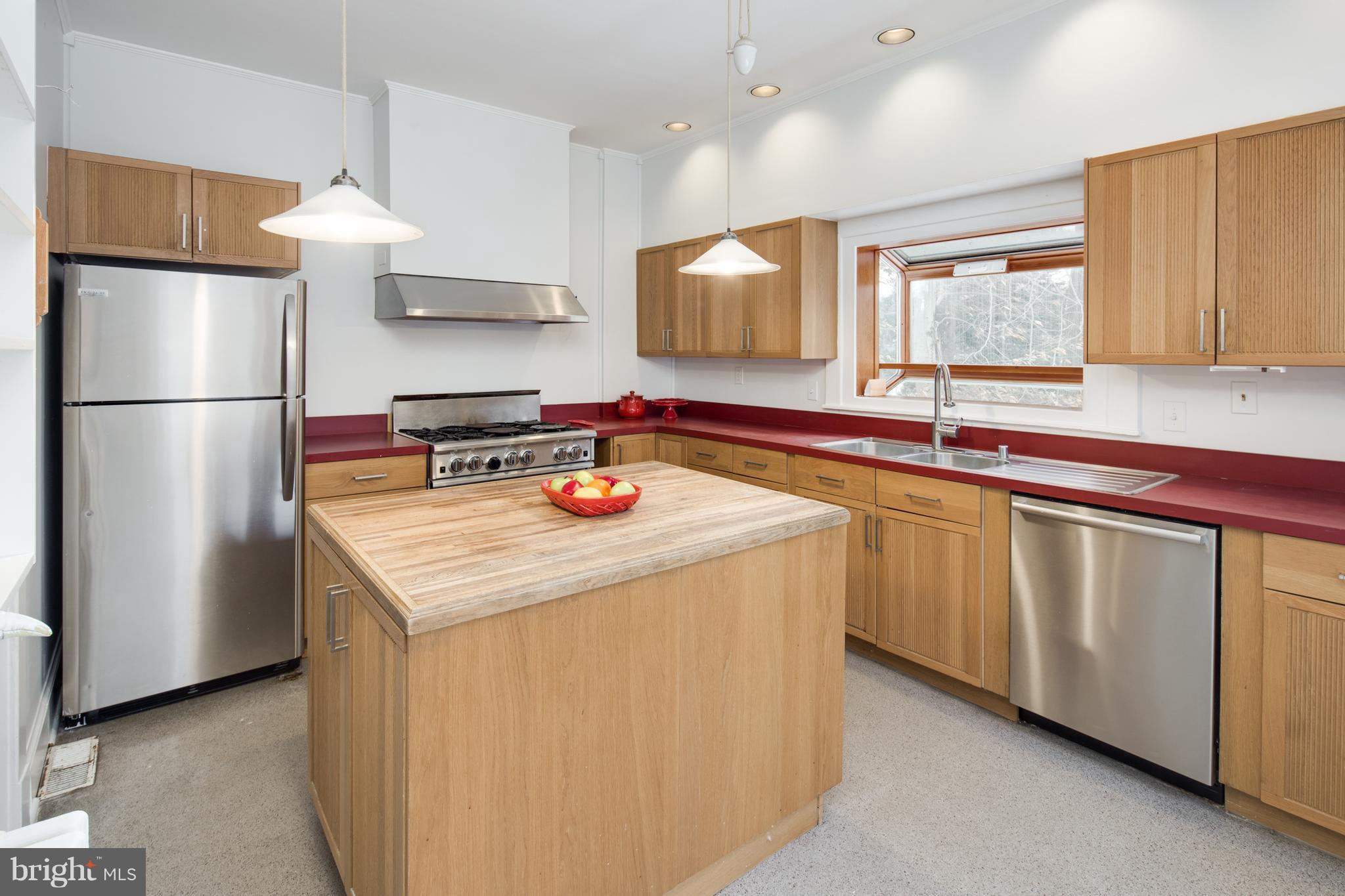 3609 Military Road Northwest Washington, DC 20015 - Photo 12 of 28 Kitchen