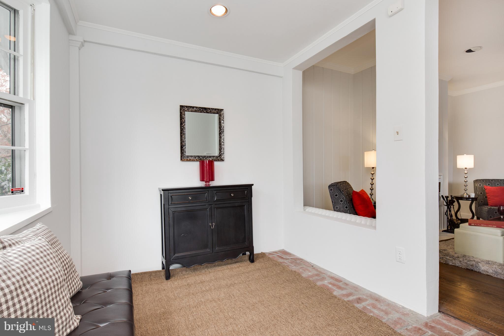 3609 Military Road Northwest Washington, DC 20015 - Photo 3 of 28 Interior (General)