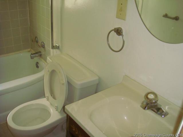 3028 East Trinity Avenue Springfield, IL 62702 - Photo 10 of 14