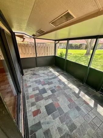 $300,000 | 7 Farnworth Drive, Boynton Beach, FL 33426