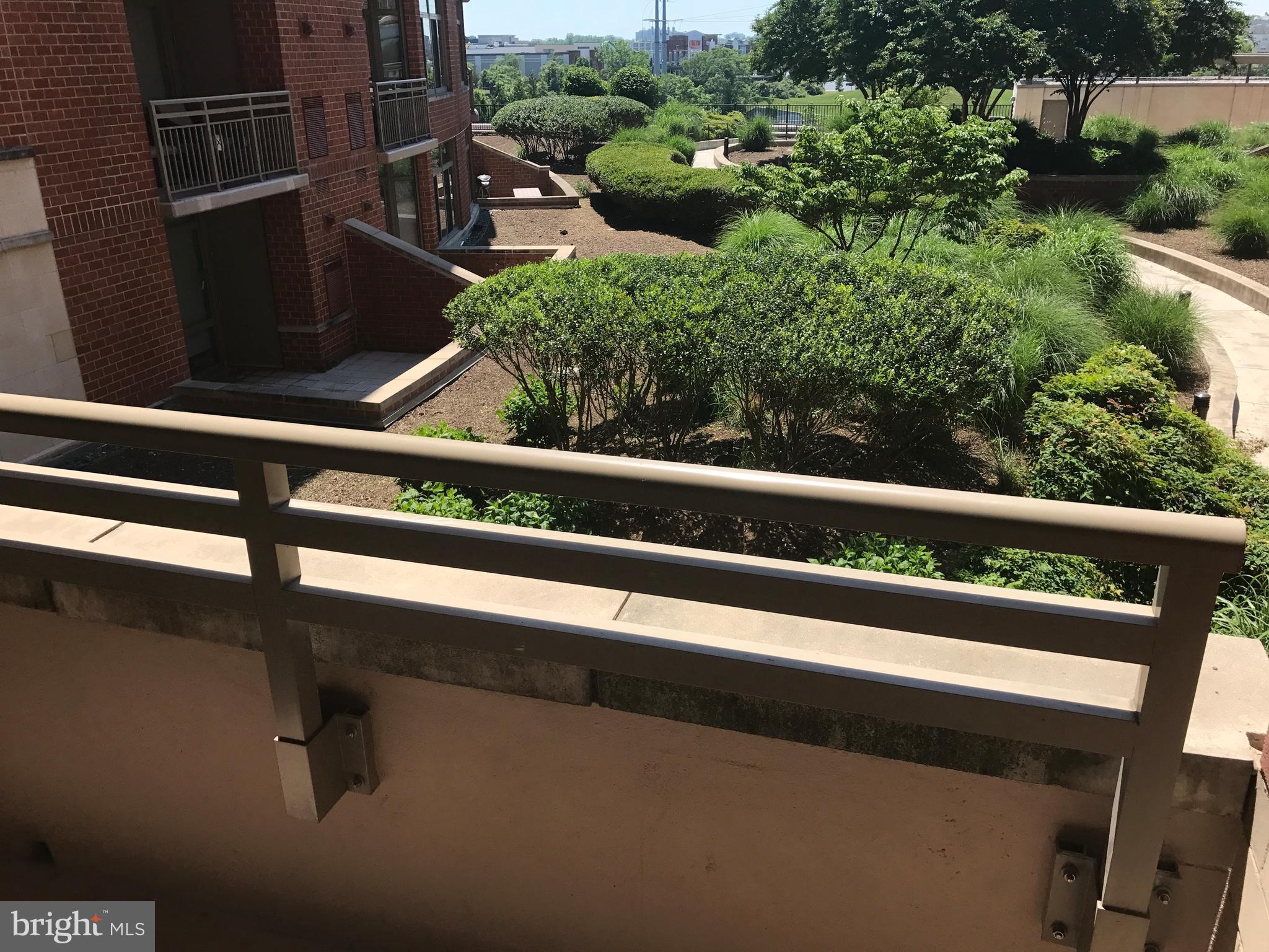 3600 South Glebe Road, Unit 330W Arlington, VA 22202 - Photo 14 of 20 a view of outdoor space with seating area