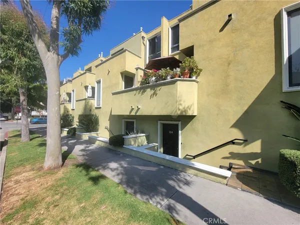 $779,000 | 4134 Tujunga Avenue, Unit 104, Studio City, CA 91604
