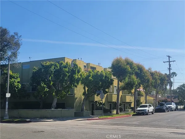$779,000 | 4134 Tujunga Avenue, Unit 104, Studio City, CA 91604