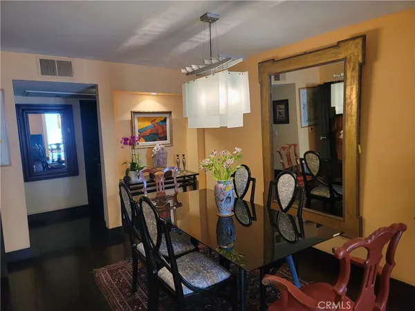 $779,000 | 4134 Tujunga Avenue, Unit 104, Studio City, CA 91604