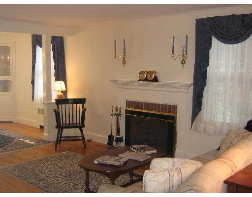 1 Brantwood Road Winchester, MA 01890 - Photo 3 of 13 Gallery Image 3