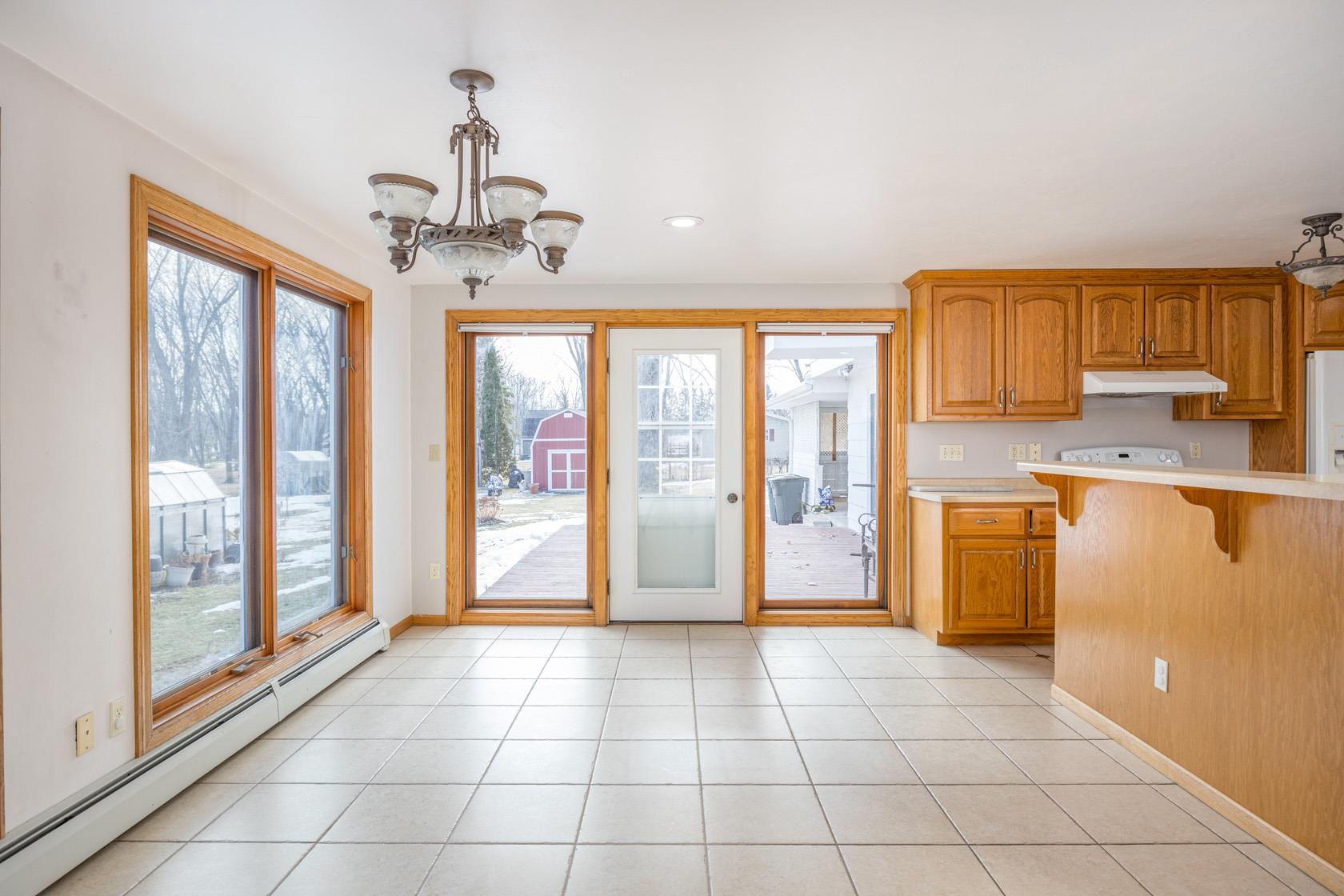 2965 Packerland Drive Green Bay, WI 54313 - Photo 14 of 48