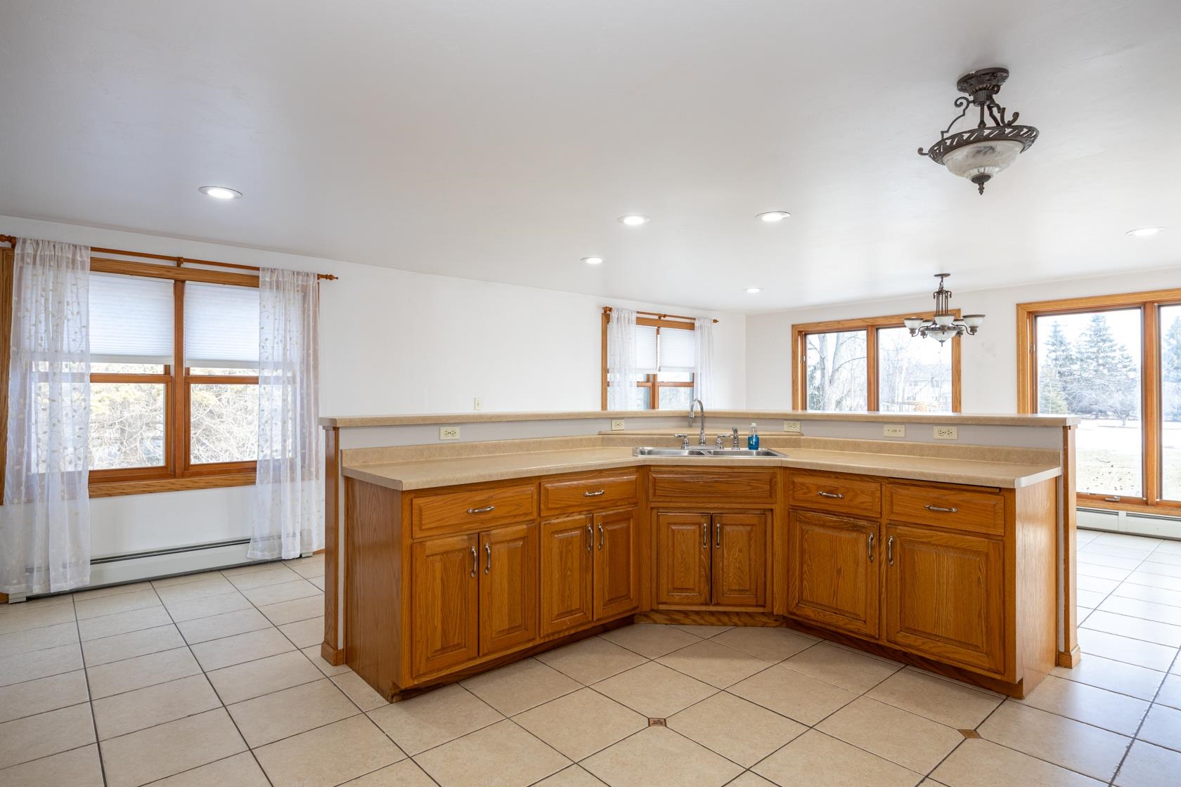 2965 Packerland Drive Green Bay, WI 54313 - Photo 20 of 48