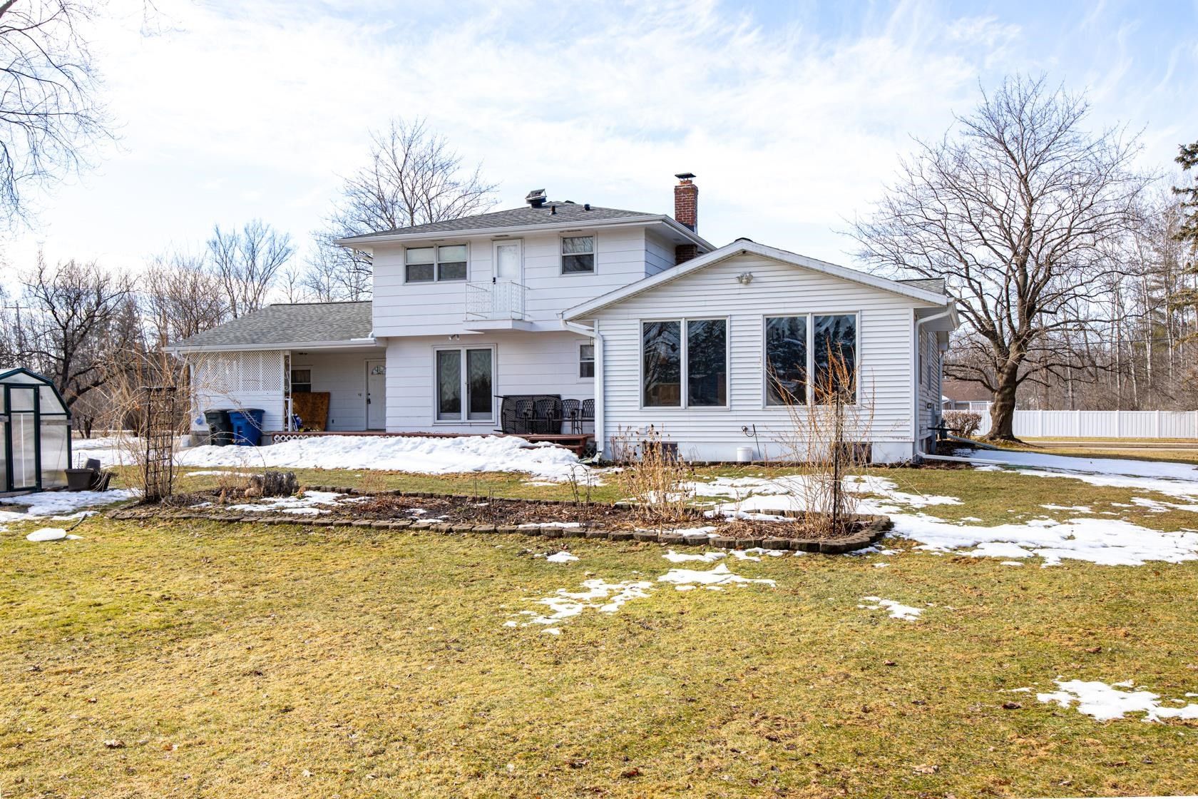 2965 Packerland Drive Green Bay, WI 54313 - Photo 4 of 48