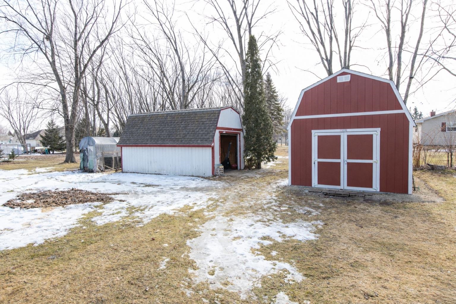 2965 Packerland Drive Green Bay, WI 54313 - Photo 5 of 48