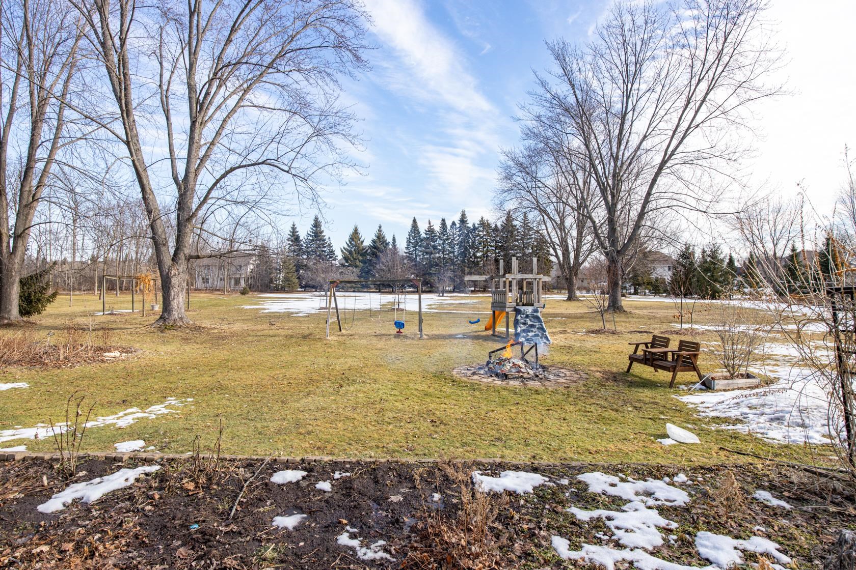 2965 Packerland Drive Green Bay, WI 54313 - Photo 6 of 48
