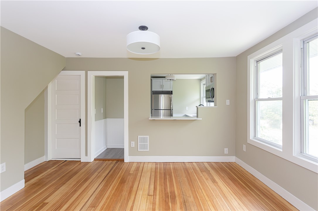 439 Broadway, Unit D Newport, RI 02840 - Photo 11 of 25