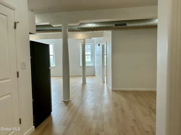 $2,000 | 155 River Street, Unit 4C, Troy, NY 12180