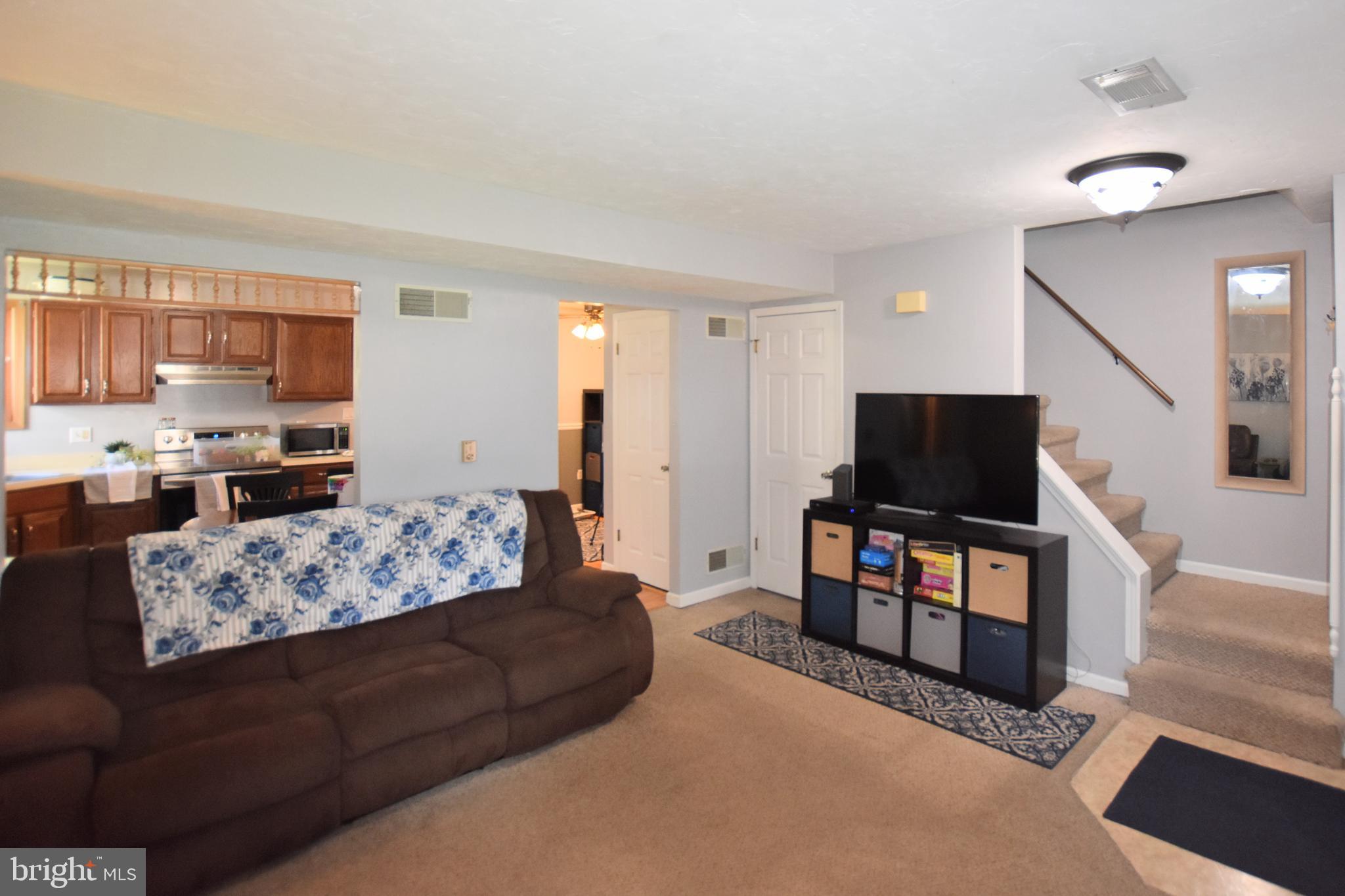 117 Edward Street Hanover, PA 17331 - Photo 4 of 27 Gallery Image 4