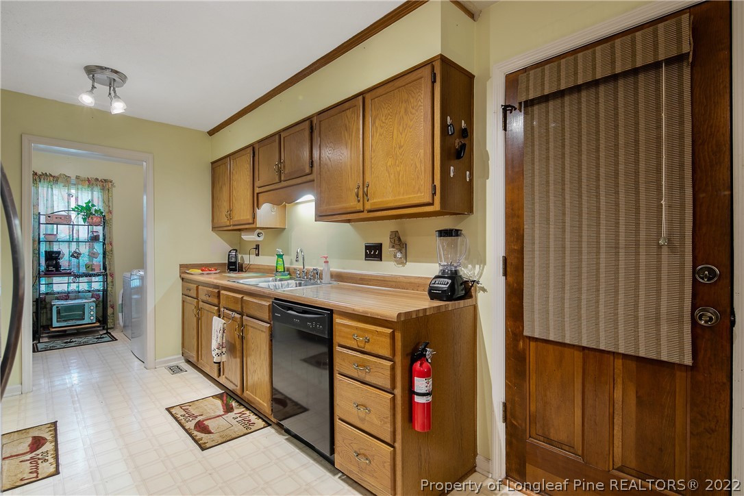 496 Lindsay Road Raeford, NC 28376 - Photo 17 of 46 Gallery Image 17