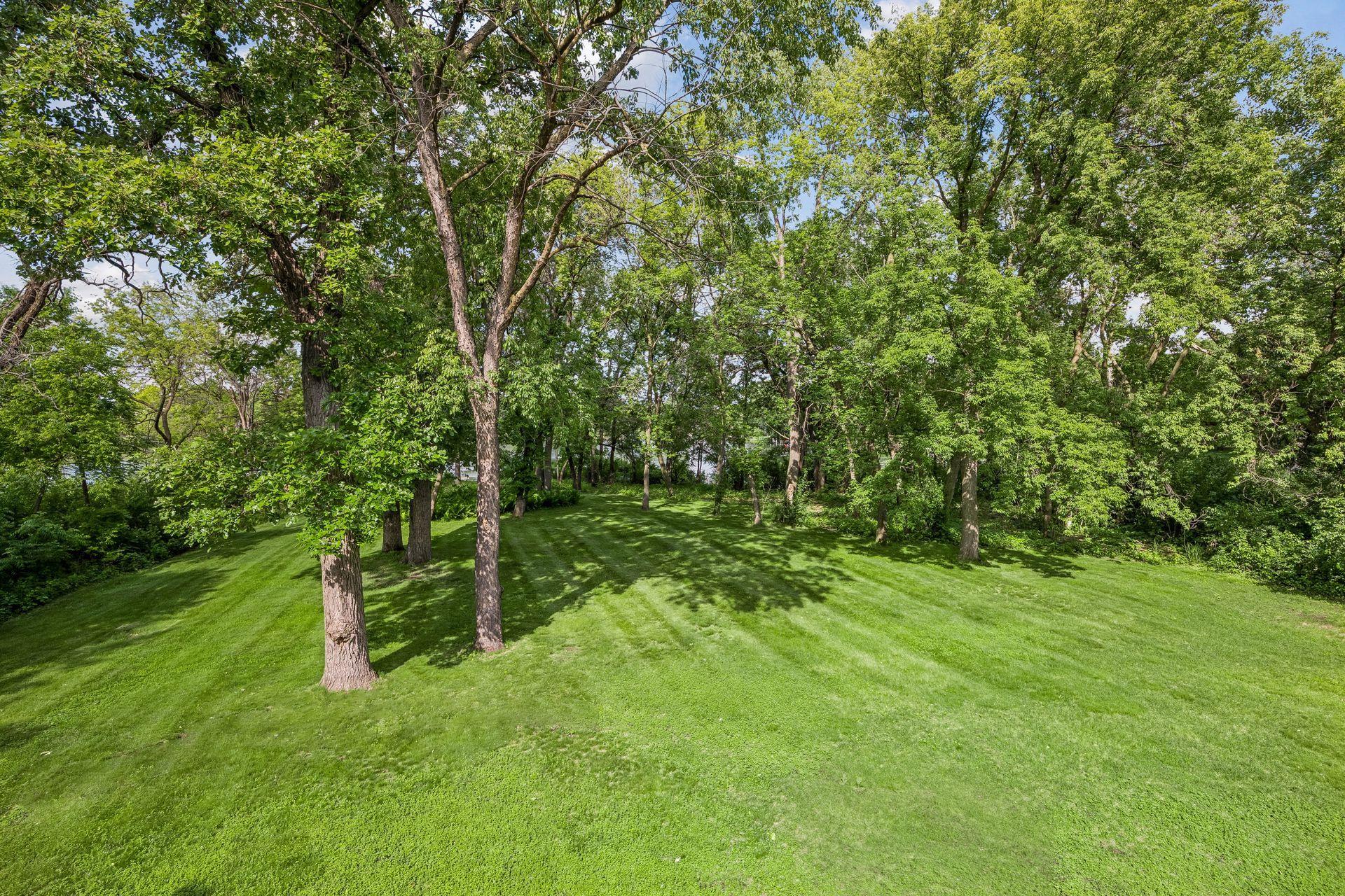 8803 Cove Pointe Road Eden Prairie, MN 55347 - Photo 14 of 71