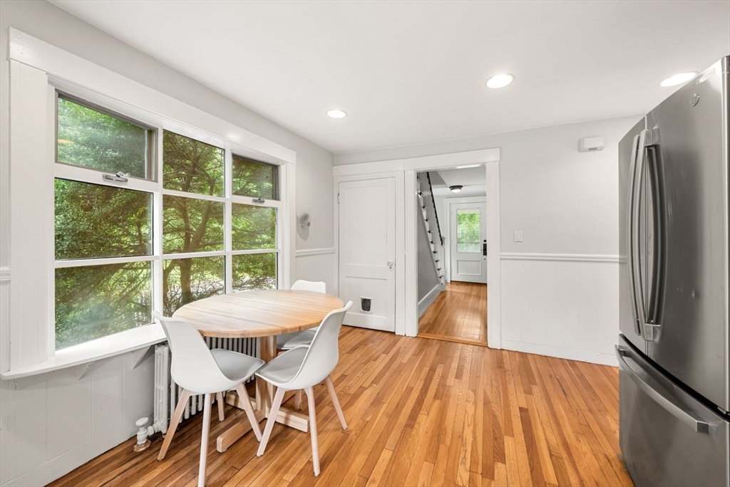 678 Boston Post Road Weston, MA 02493 - Photo 9 of 31