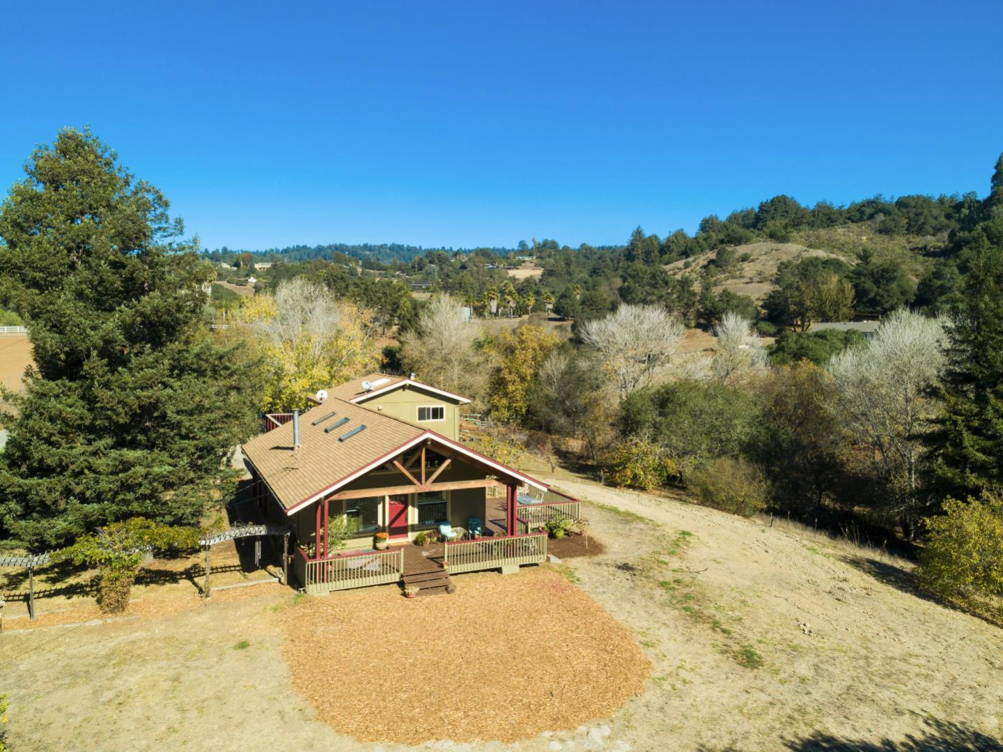 292 Smith Road Watsonville, CA 95076 - Photo 1 of 31