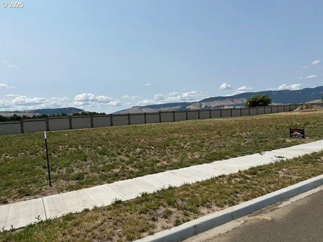 $107,250 | 10808 Carrie Way, La Grande, OR 97850