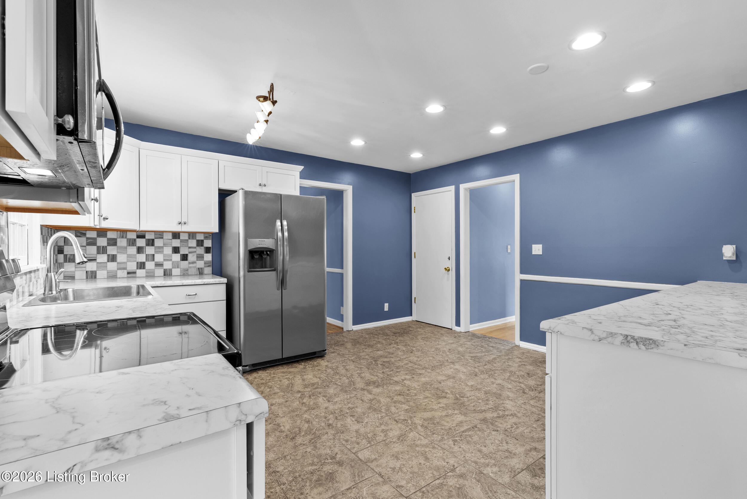 4100 Roxbury Road Louisville, KY 40218 - Photo 12 of 57 dsc01811