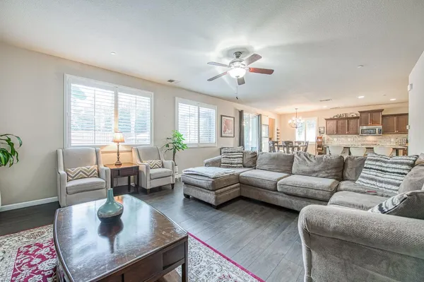 $615,000 | 4102 Richmond Avenue, Clovis, CA 93619