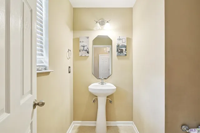 $265,000 | 552 Glenway Drive, Baton Rouge, LA 70815